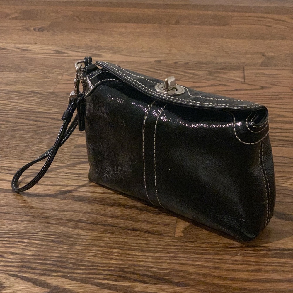Coach Oversized Wrislet